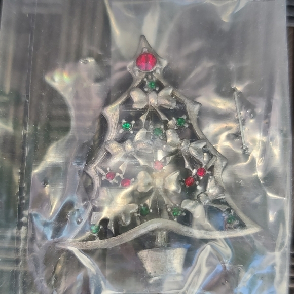 Signed LIA Christmas Tree Silver Red Green Stone Brooch Pin - Picture 2 of 3